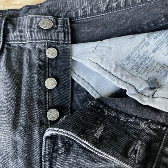 Levi's 501 Trashed Black Denim Cutoff Distressed Jean Shorts - 35667 - Picture 8 of 13